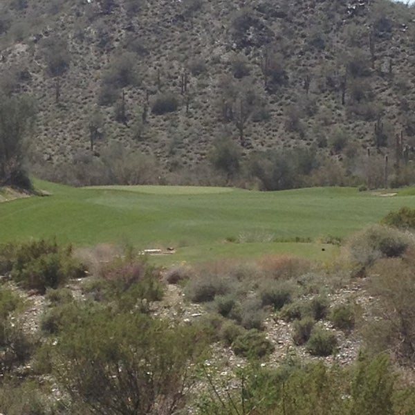 รูปภาพถ่ายที่ Quintero Golf Club โดย Steve N. เมื่อ 3/26/2013