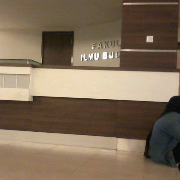 Photos At Gedung Baru Fakultas Ilmu Budaya Universitas Brawijaya<script async src=
