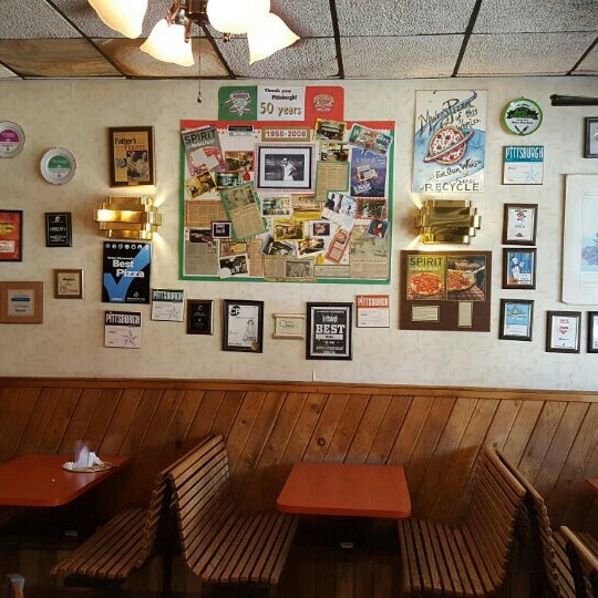 Mineo's Pizza Squirrel Hill South'da Pizzacı