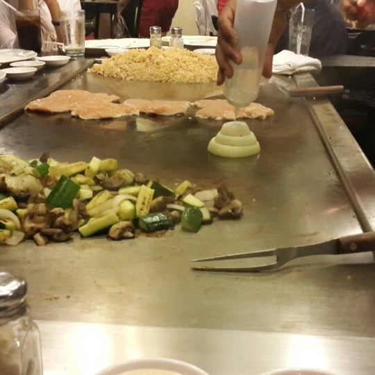 Снимок сделан в Shogun Japanese Steak House пользователем Aisha Najjar 🤍🕊 6/29/2013
