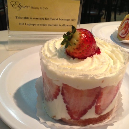 Awesome strawberry short cake 