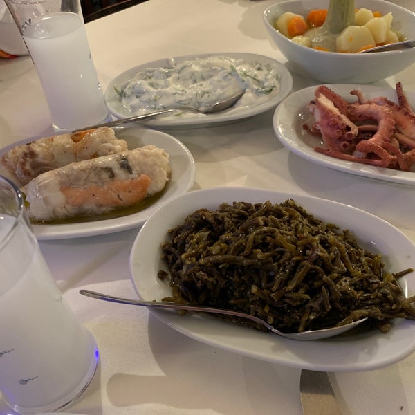 Foto tirada no(a) Abbas Restaurant por 🇹🇷🅱️🅰️♓️🅰️🇹🇷 em 10/22/2020