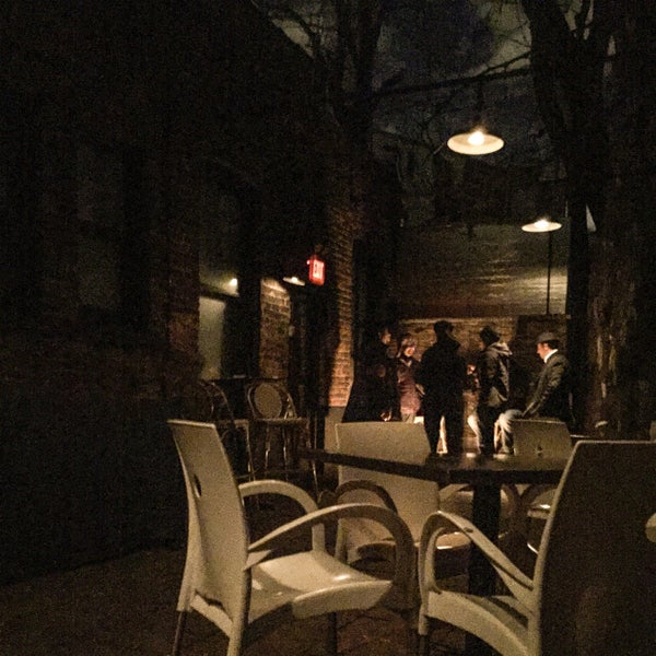 12/13/2014にSoundz O.がPort-o Lounge &amp; Restaurantで撮った写真