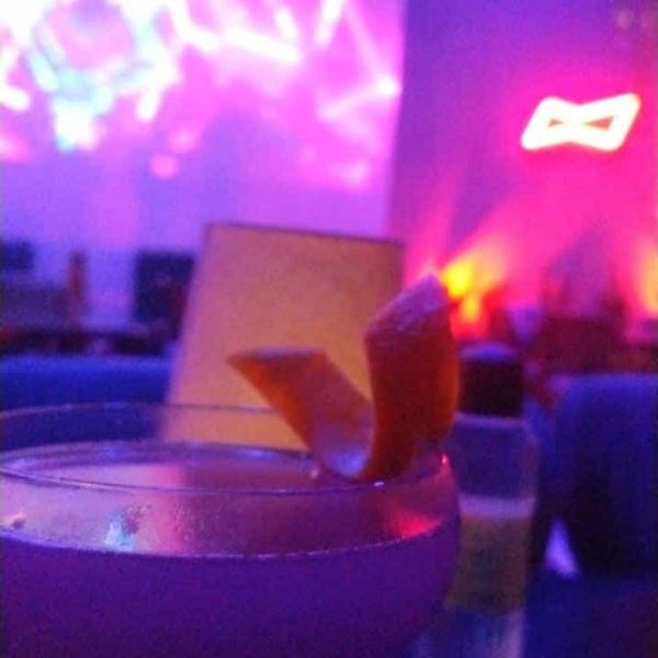 Photo taken at Epopee Lounge Bar by ⚜🔱BALOĞLU🔱⚜ on 10/16/2022