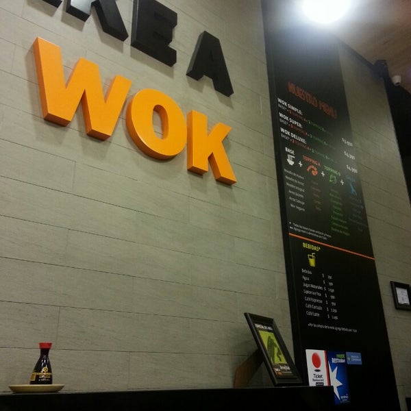 Foto tomada en Take a Wok  por Carmen R. el 3/7/2013