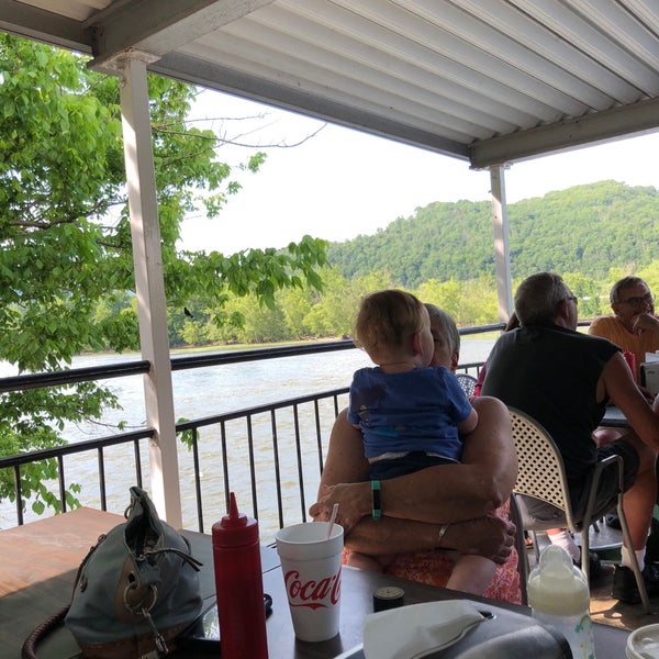 Kirks American Restaurant in Hinton