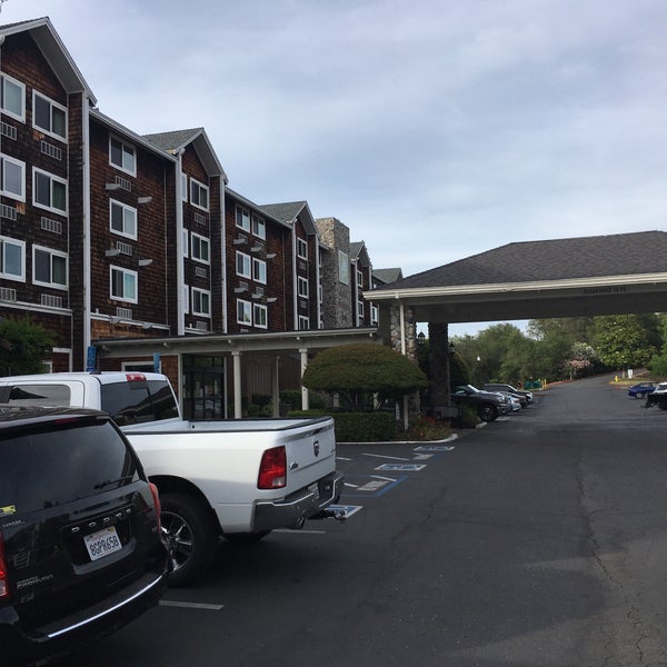 Lake Natoma Inn Hotel in Folsom