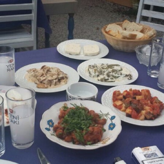 6/7/2014 tarihinde Kerem K.ziyaretçi tarafından Sarnıç Restaurant'de çekilen fotoğraf