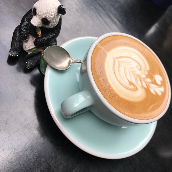 1/12/2018에 Monika M.님이 Cabrito Coffee Traders에서 찍은 사진