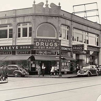 Bailey's Drugs occupied the first floor of this building in 1939. Above it was the Allston branch of the Boston Public Library. The library moved to North Harvard Street in 1981.