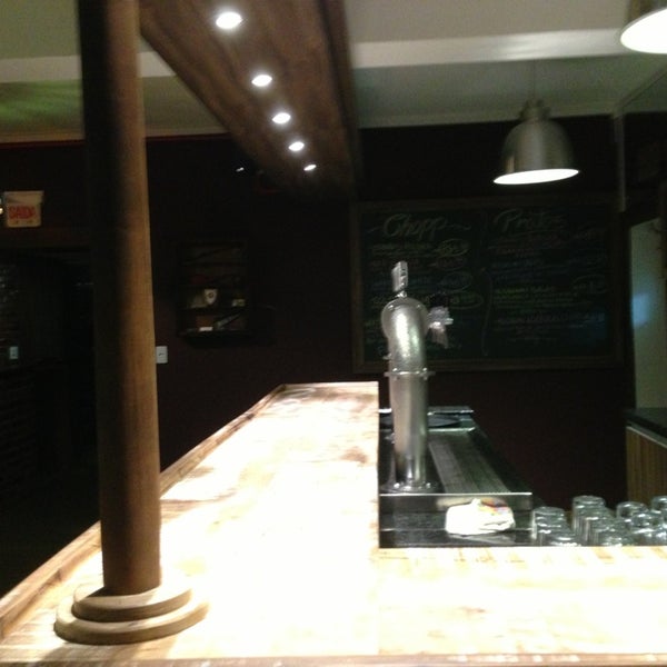 4/19/2013 tarihinde José Carlos F.ziyaretçi tarafından Stannis Pub'de çekilen fotoğraf
