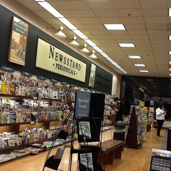 Barnes Noble Bookstore In Northville