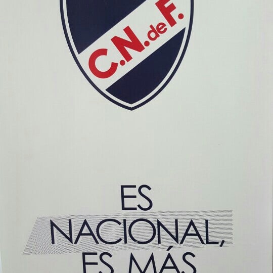 11/28/2015 tarihinde Cecilia R.ziyaretçi tarafından Club Nacional de Football'de çekilen fotoğraf
