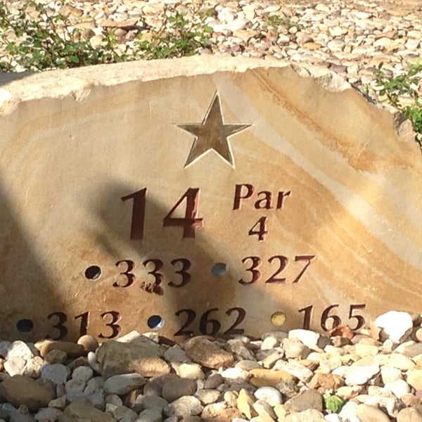 Foto diambil di Cowboys Golf Club oleh David M. pada 4/21/2013