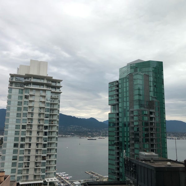 Foto scattata a Vancouver Marriott Pinnacle Downtown Hotel da Chris P. il 9/30/2018