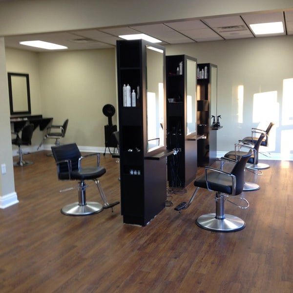 Creative Images Hair Studio - 3 visitors Creative Images Hair Studio - 3 visitors