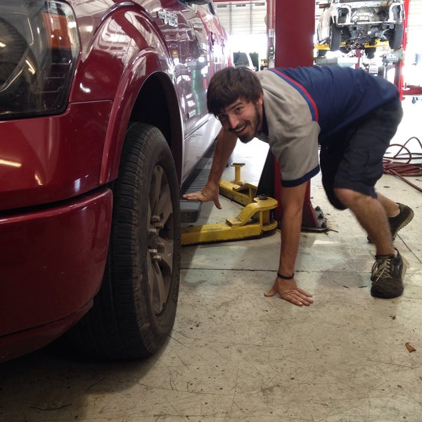 Legacy Ford Car Dealership