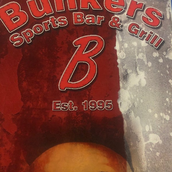 6/29/2019にPaula W.がBunker&#39;s Sports Bar &amp; Grillで撮った写真