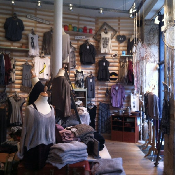 Directions To Brandy Melville Brandy Melville - Women's Store In Paris