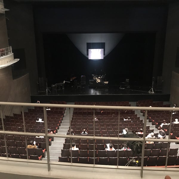 Photos At 昭和音楽大学 テアトロ ジーリオ ショウワ 麻生区 麻生区上麻生1 11 1