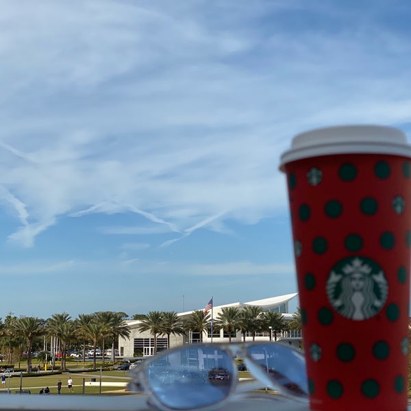 Starbucks Coffee Shop in Daytona Beach