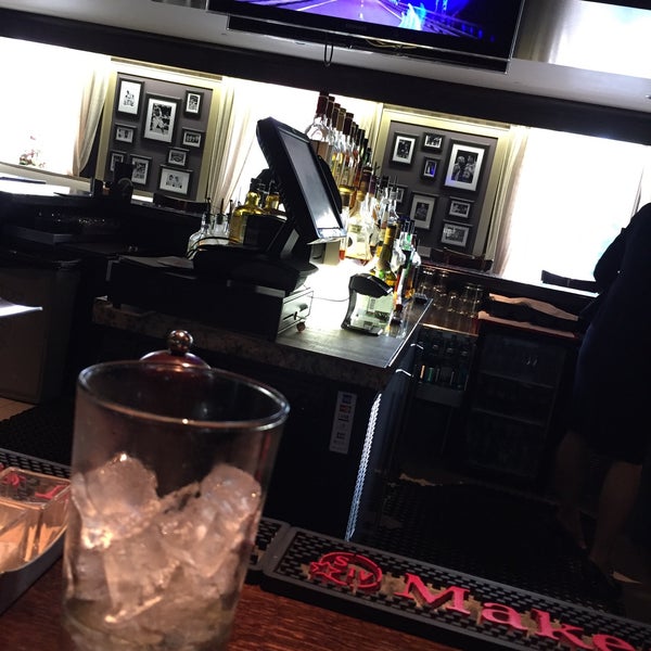 6/16/2016 tarihinde Nikita F.ziyaretçi tarafından Chicago Grill &amp; Bar'de çekilen fotoğraf