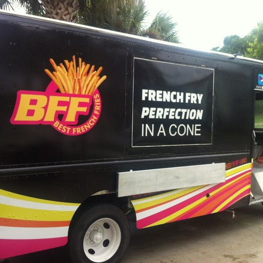 9/16/2012 tarihinde Christopher H.ziyaretçi tarafından Best French Fries'de çekilen fotoğraf