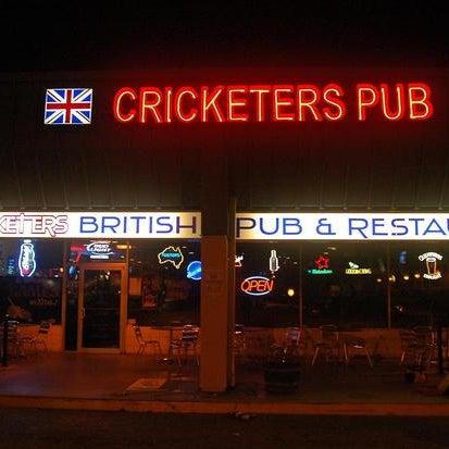Foto tomada en Mike &amp; Lisa&#39;s Cricketers British Pub &amp; Restaurant  por Cricketers P. el 1/23/2013