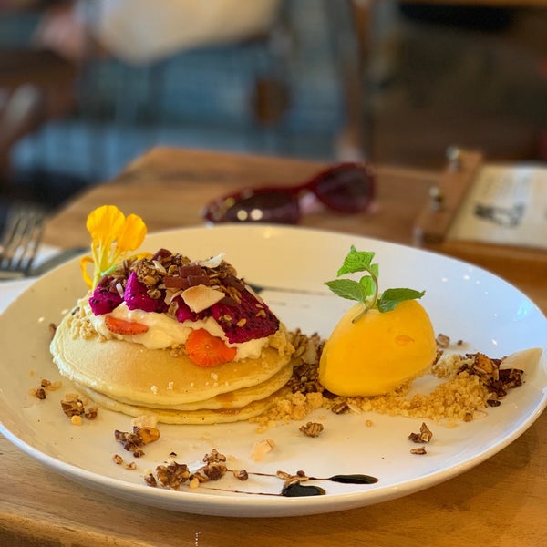 This place is by Far one of the best places for an extremely delicious , fresh , well presented breakfast . All good and drinks are more than amazing , I highly recommend to visit them .