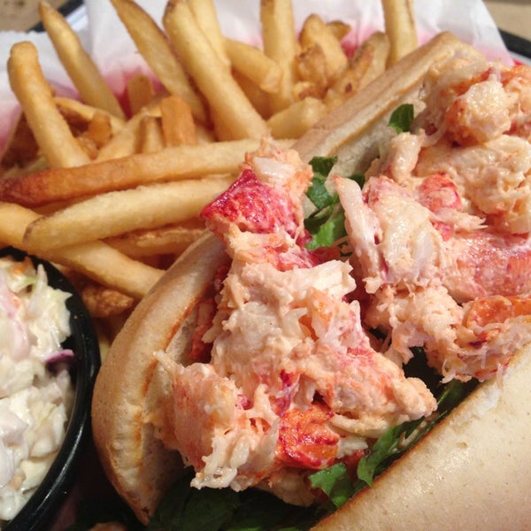 Shucks Fish House & Oyster Bar Seafood Restaurant in Omaha