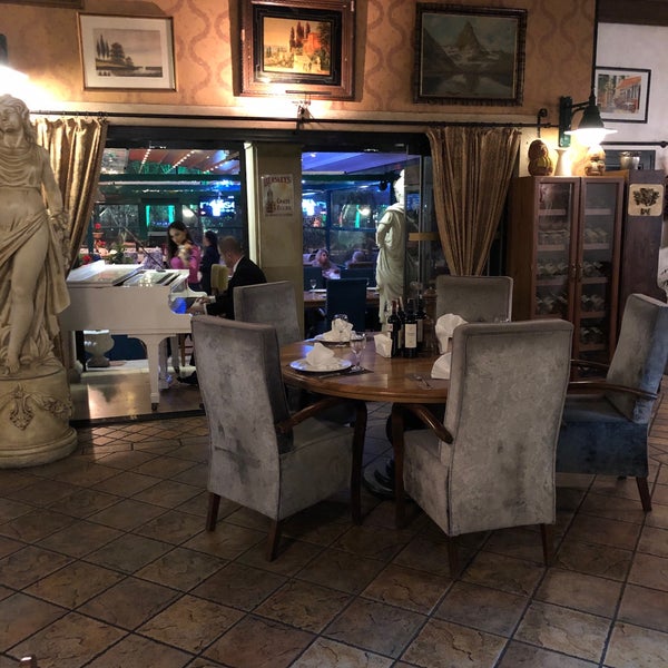 Foto tomada en Ristorante Bella Vista Bahçeşehir  por Catherine el 2/2/2019