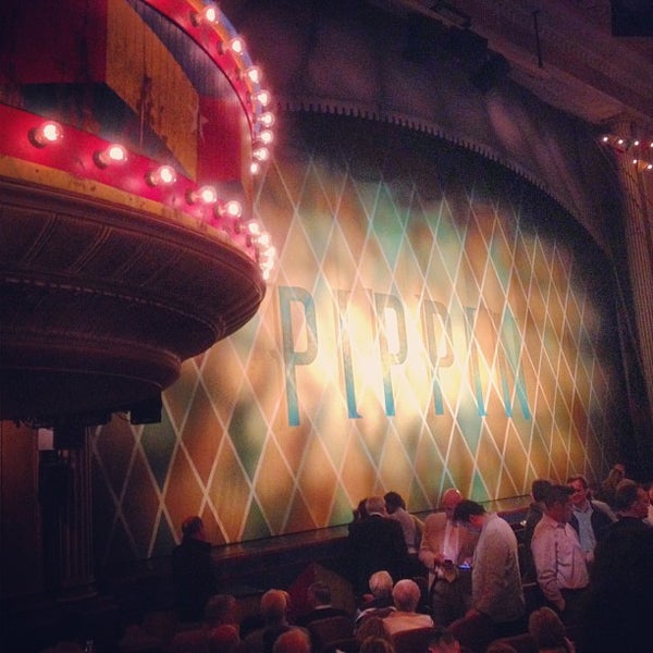 Das Foto wurde bei PIPPIN The Musical on Broadway von ºDamian W. am 5/1/2013 aufgenommen