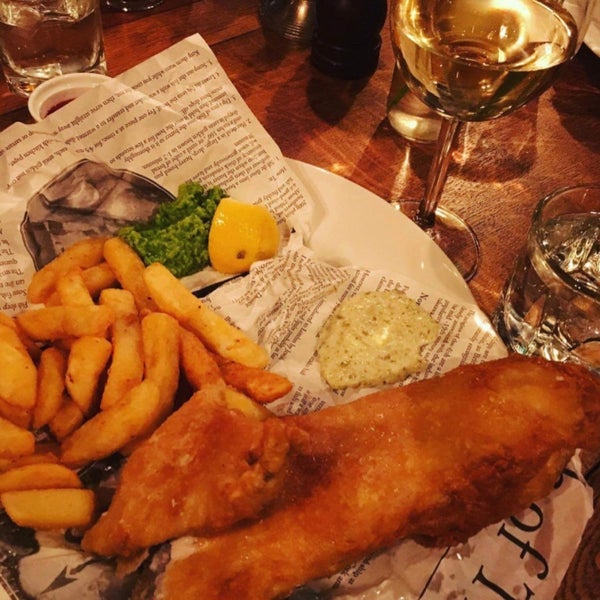 Fish & Chips at its best. Great ambiance