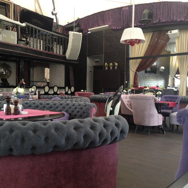 รูปภาพถ่ายที่ Panorama Lounge โดย Viktoria B. เมื่อ 4/13/2013