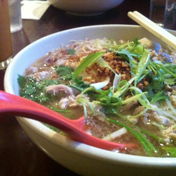 Photo taken at Noodle Nation by Nisa S. on 6/13/2013