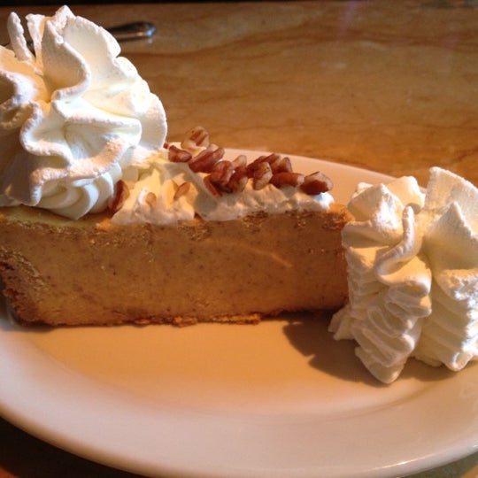 The Cheesecake Factory Huntington Beach'da Amerikan Restoranı