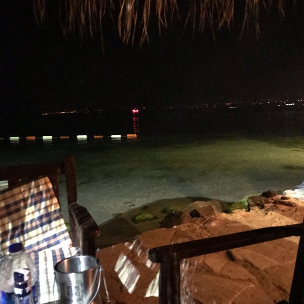 Foto tomada en Ayışığı Beach Bar  por Uğur K. el 8/31/2019