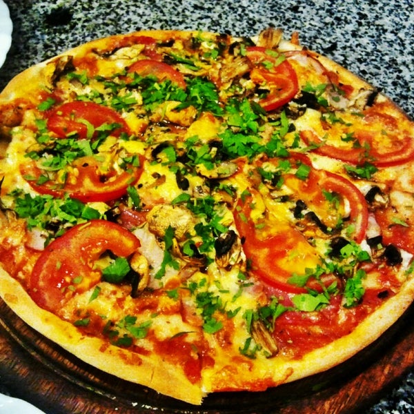 Снимок сделан в Піца Челентано / Celentano Pizza пользователем Slava B. 7/6/2013