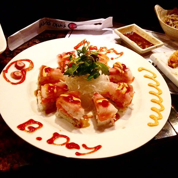 10/8/2014 tarihinde Alexander C.ziyaretçi tarafından Shiki Sushi'de çekilen fotoğraf