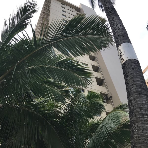 2/27/2017에 Dylan B.님이 Courtyard by Marriott Waikiki Beach에서 찍은 사진