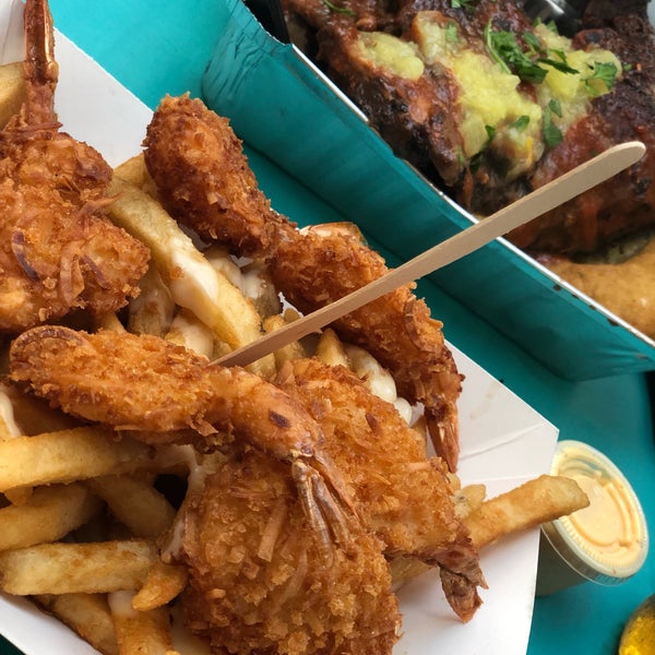 Photo prise au LoLo&#39;s Seafood Shack par T. J. le7/5/2019