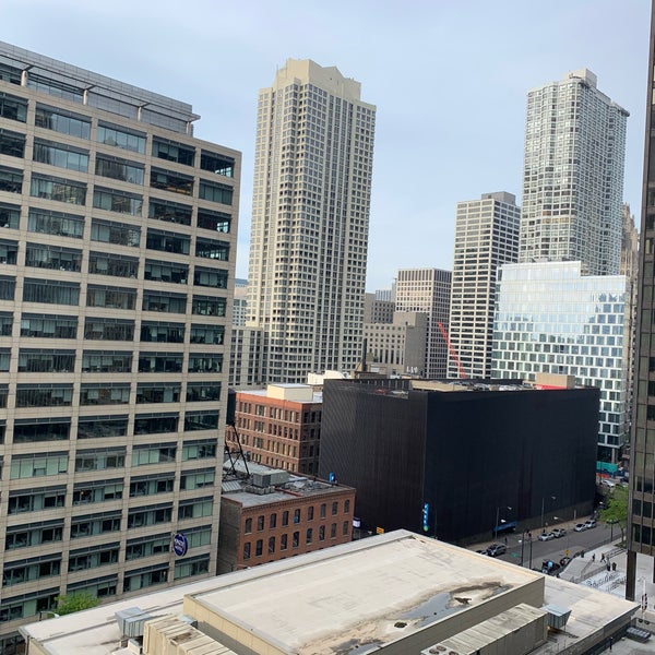Photo taken at Hotel Chicago Downtown, Autograph Collection by HL R. on 5/29/2019