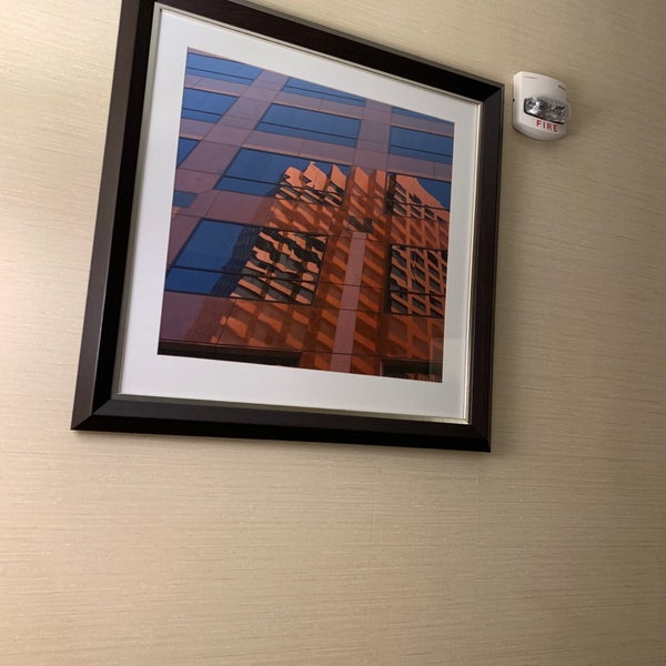 Foto scattata a Embassy Suites by Hilton da Corey O. il 2/14/2019