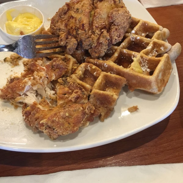 Photo taken at Dame&#39;s Chicken &amp; Waffles by Corey O. on 6/7/2018