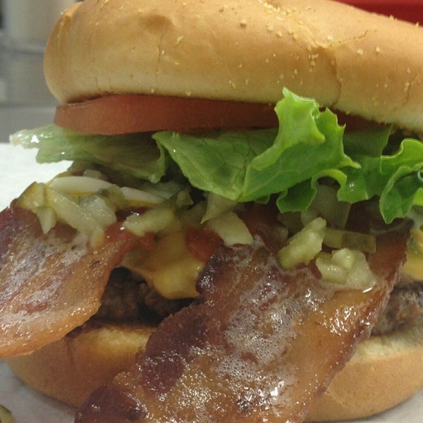 Daisy Mae's Stanton, MI