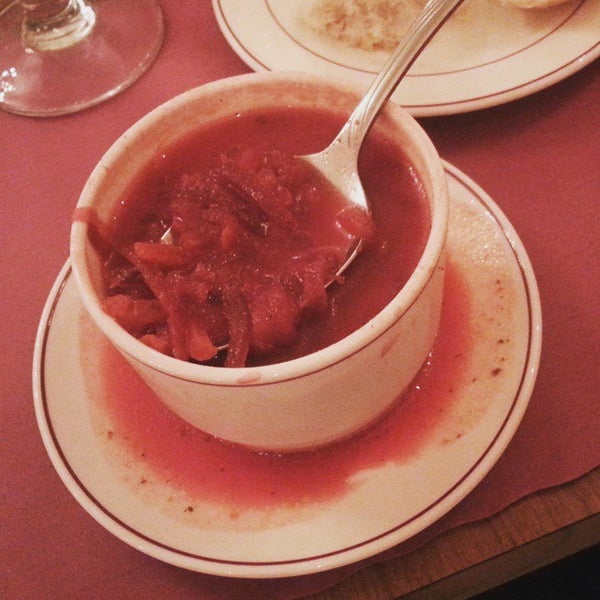 5/12/2015 tarihinde Jennifer Y.ziyaretçi tarafından Polonez Restaurant'de çekilen fotoğraf
