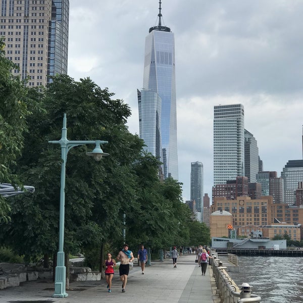Photo taken at Hudson River Greenway Running Path by Dmitry on 9/2/2019