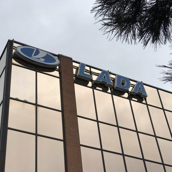 2727 Steeles Ave West