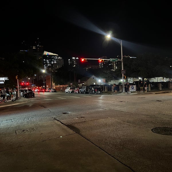 รูปภาพถ่ายที่ Downtown Austin โดย I’m Yousef ✨ เมื่อ 8/20/2022