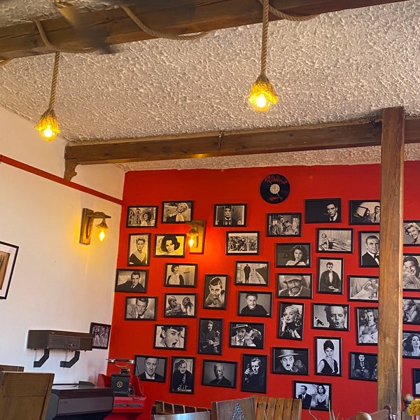 Foto diambil di Kirit Cafe oleh Pınar B. pada 8/1/2021